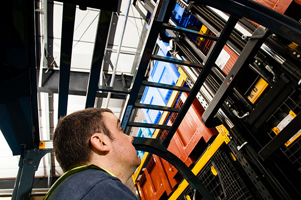 What is Familiarisation Training for Forklift Operators?
