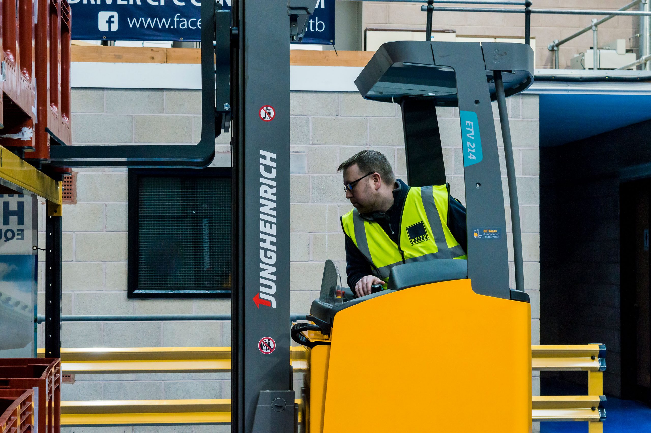 Keep the supply chain going with RTITB online forklift truck training