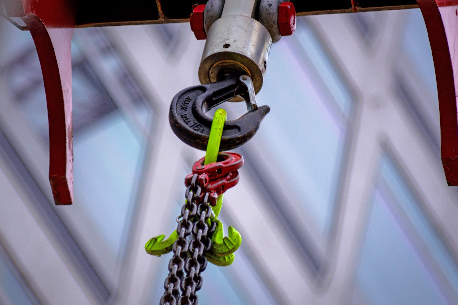 Manufacturer fined £230k after employee suffered serious injuries during lifting operation