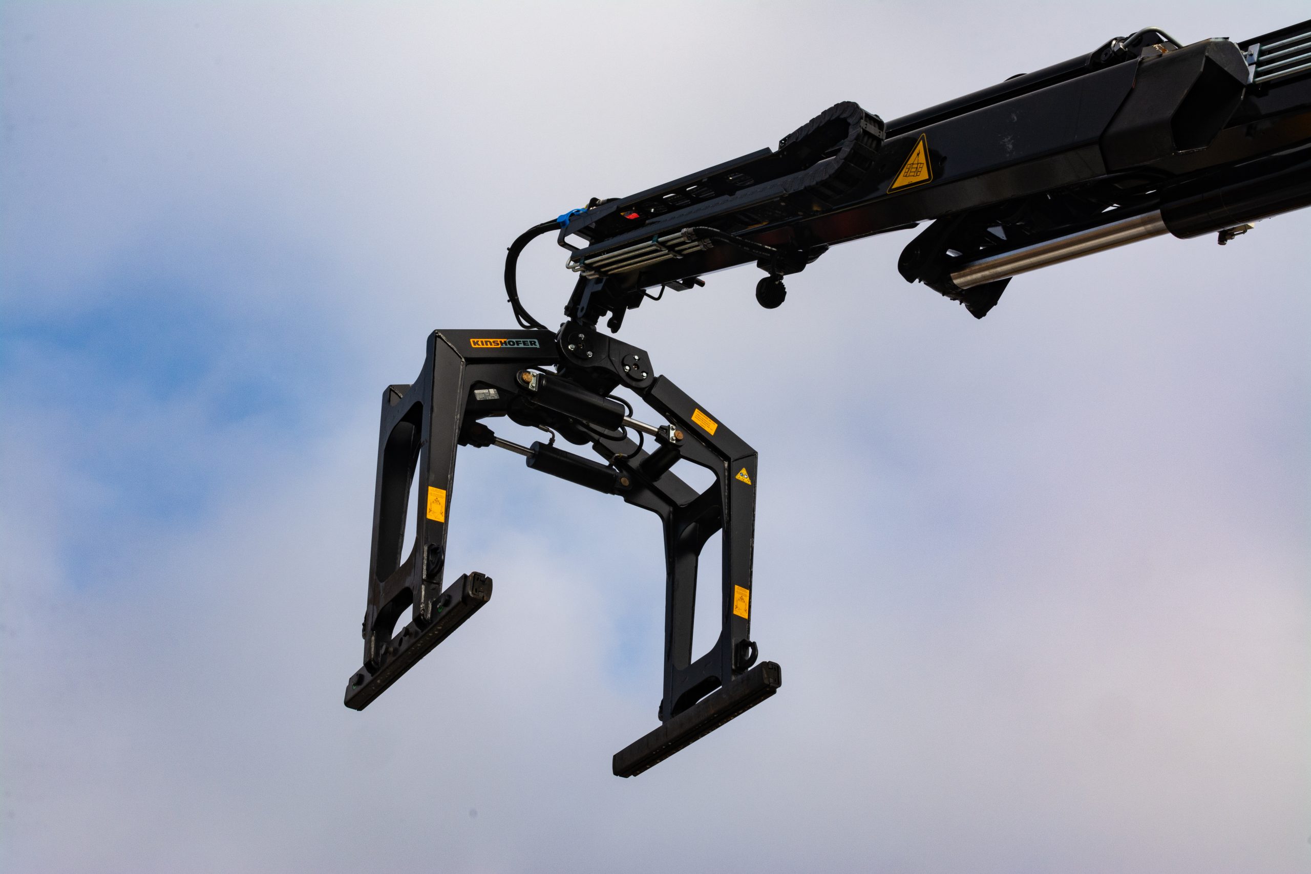 Operator fined after worker electrocuted whilst operating lorry mounted crane